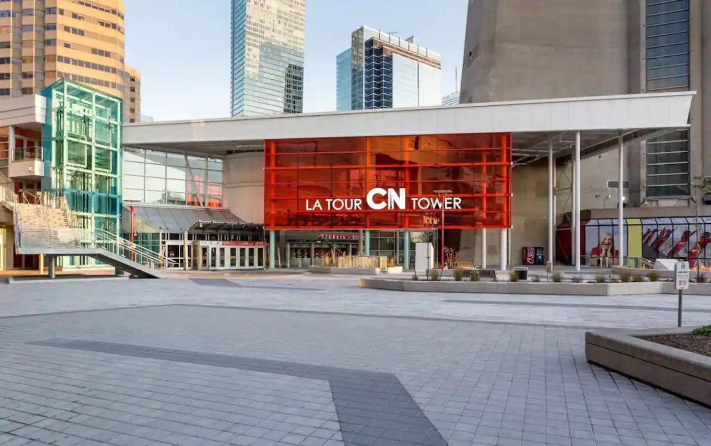 3 Bedroom Beside Cn Tower With Parking Downtown Τορόντο Εξωτερικό φωτογραφία