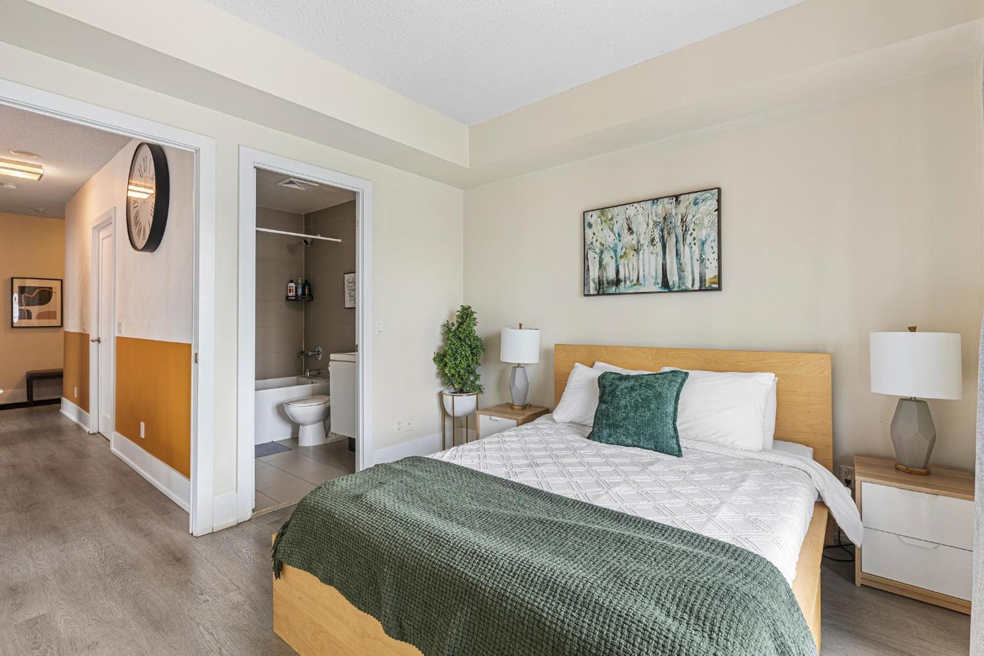 3 Bedroom Beside Cn Tower With Parking Downtown Τορόντο Εξωτερικό φωτογραφία
